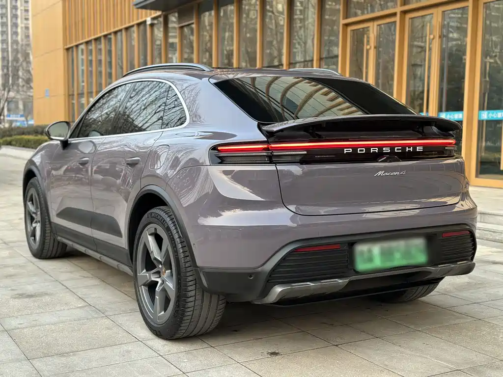 PORSCHE MACAN NEW ENERGY