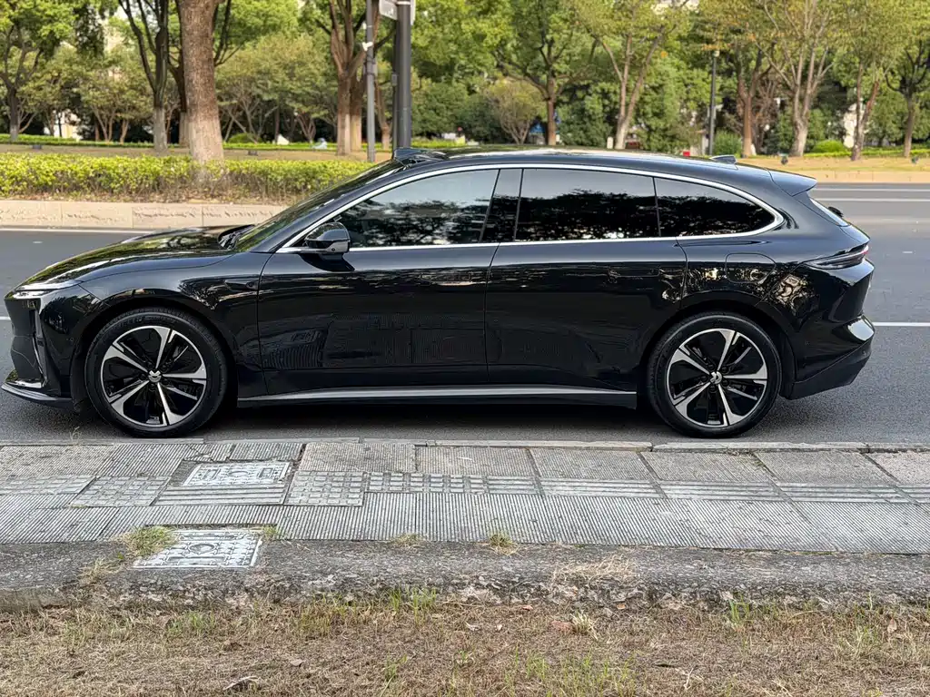 NIO ET5T — миниатюра 4