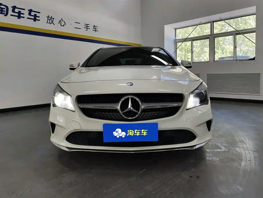 MERCEDES-BENZ CLA