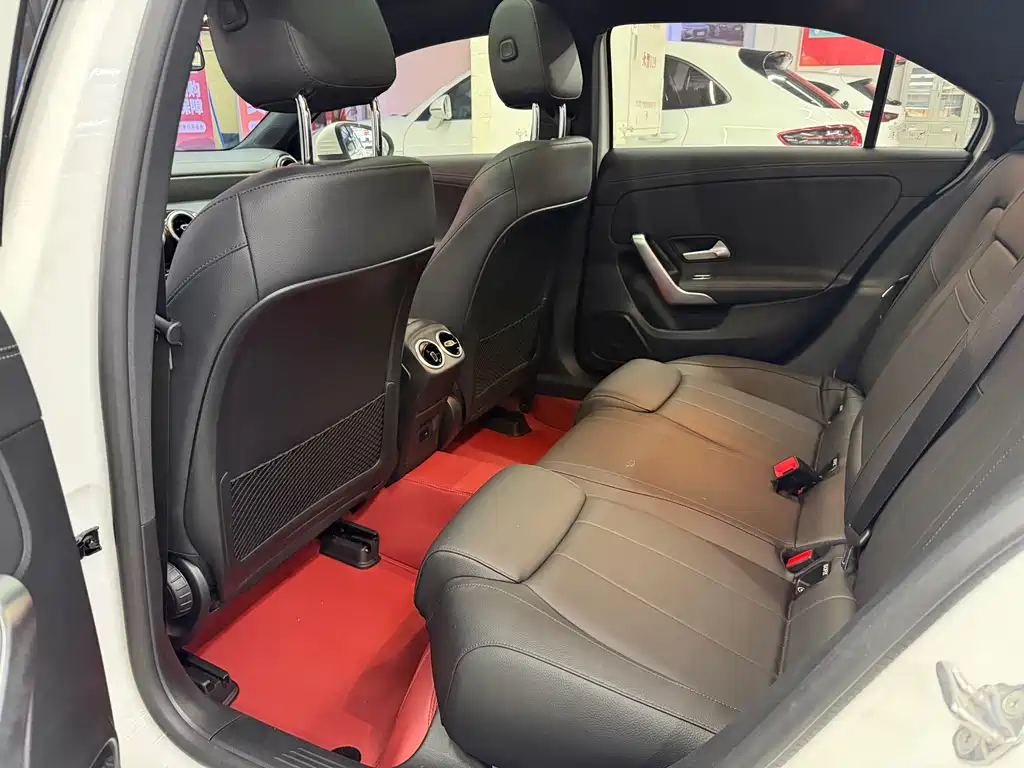 MERCEDES-BENZ A CLASS