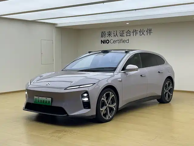 2025 Nio ET5