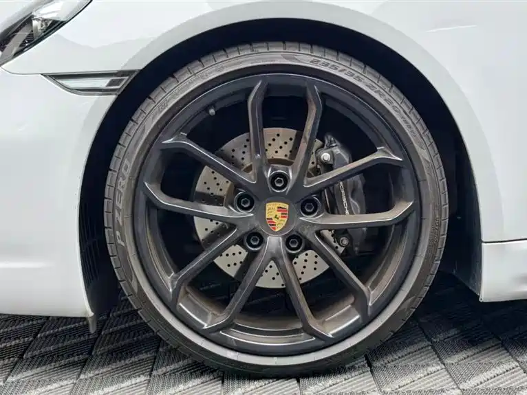 Porsche 718 2022 Spyder 2.0T