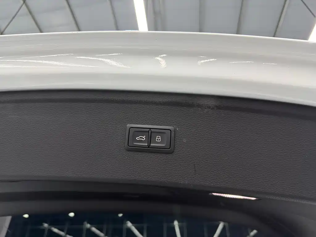 Audi Q5L — миниатюра 16