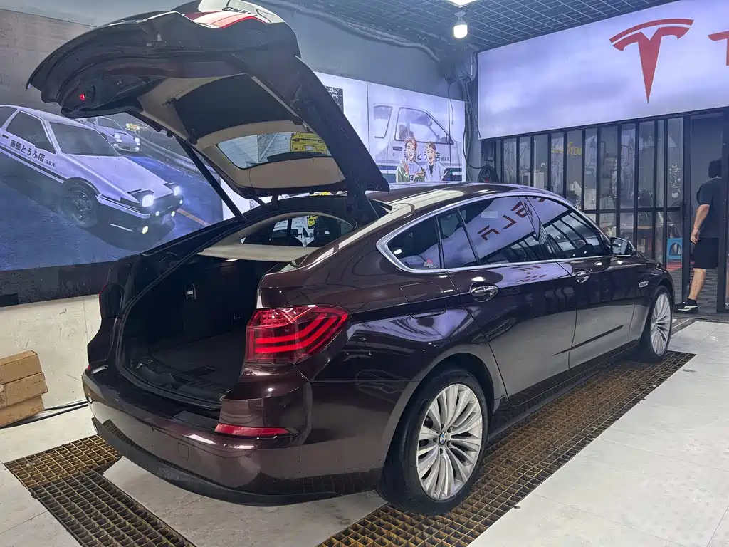 BMW 5 Series GT 5 GT 2014 528i Luxury