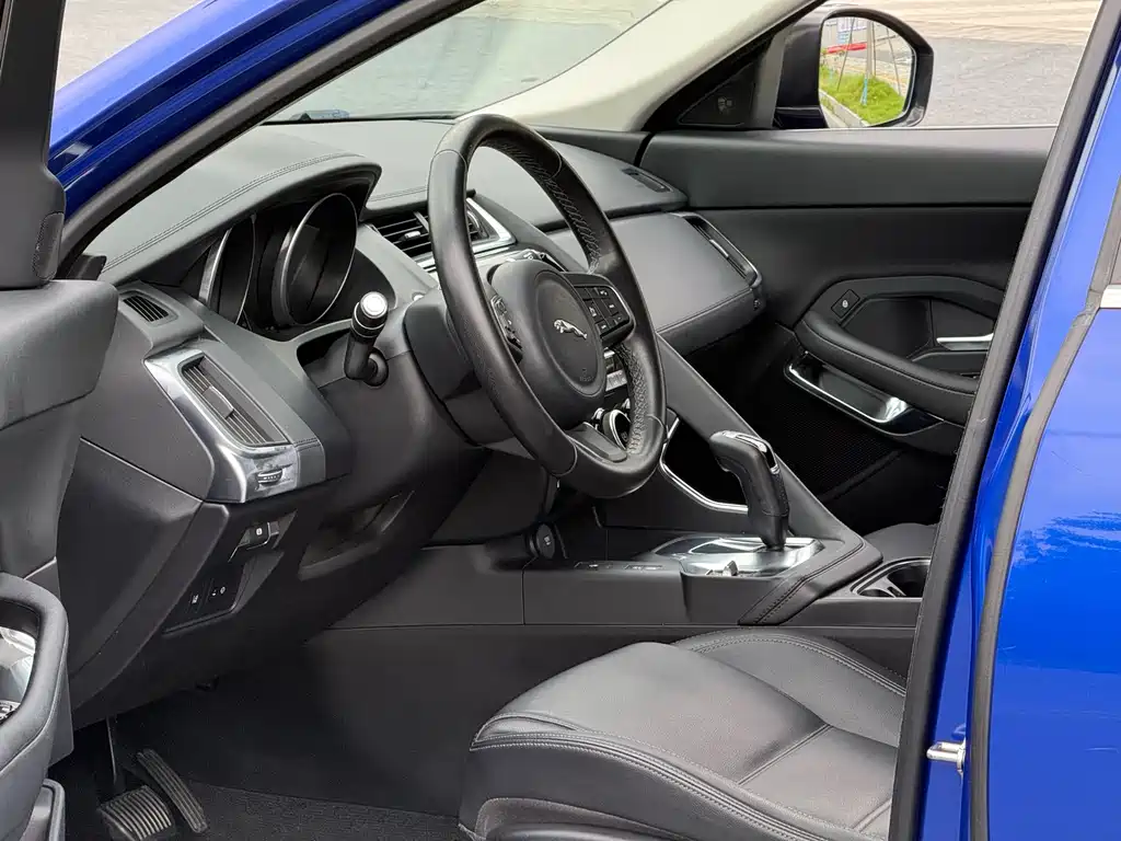 Jaguar E-Pace 2018 P250 S V
