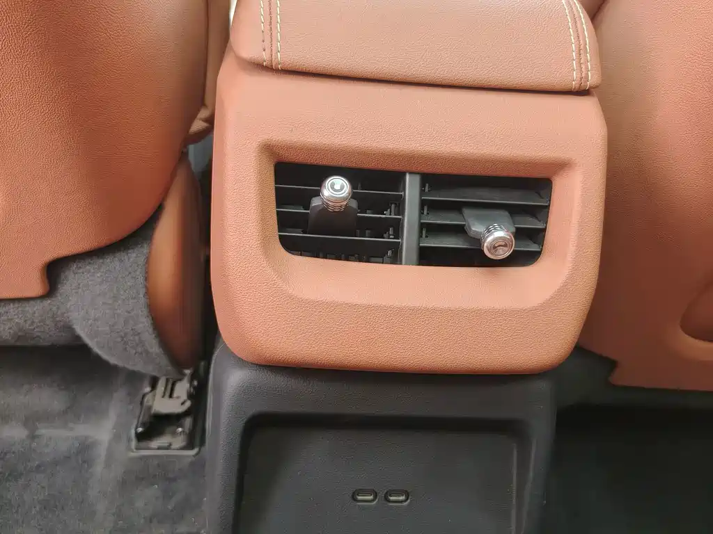 Cadillac IQ — миниатюра 12
