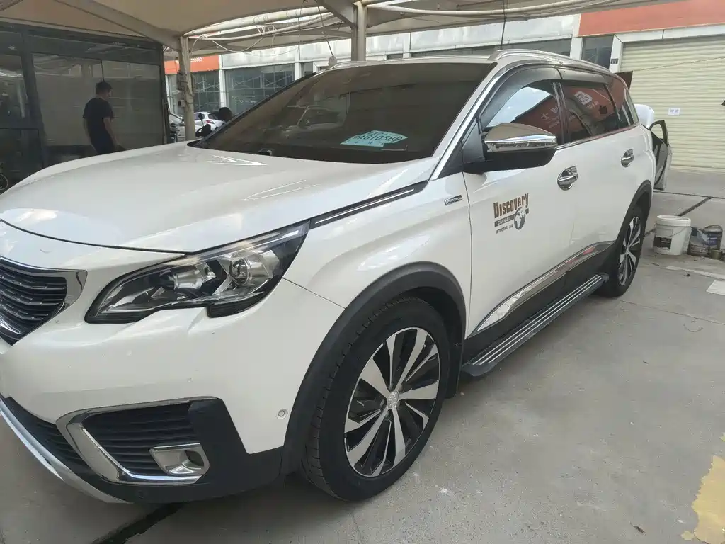 Peugeot 5008 — миниатюра 2