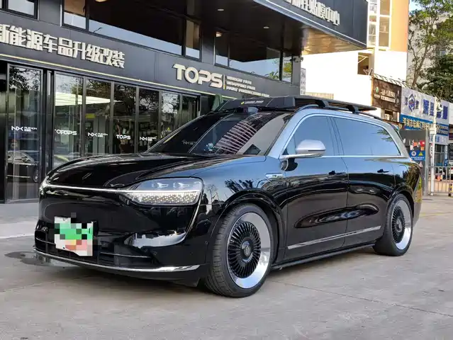 AITO ASK THE WORLD M9 2024