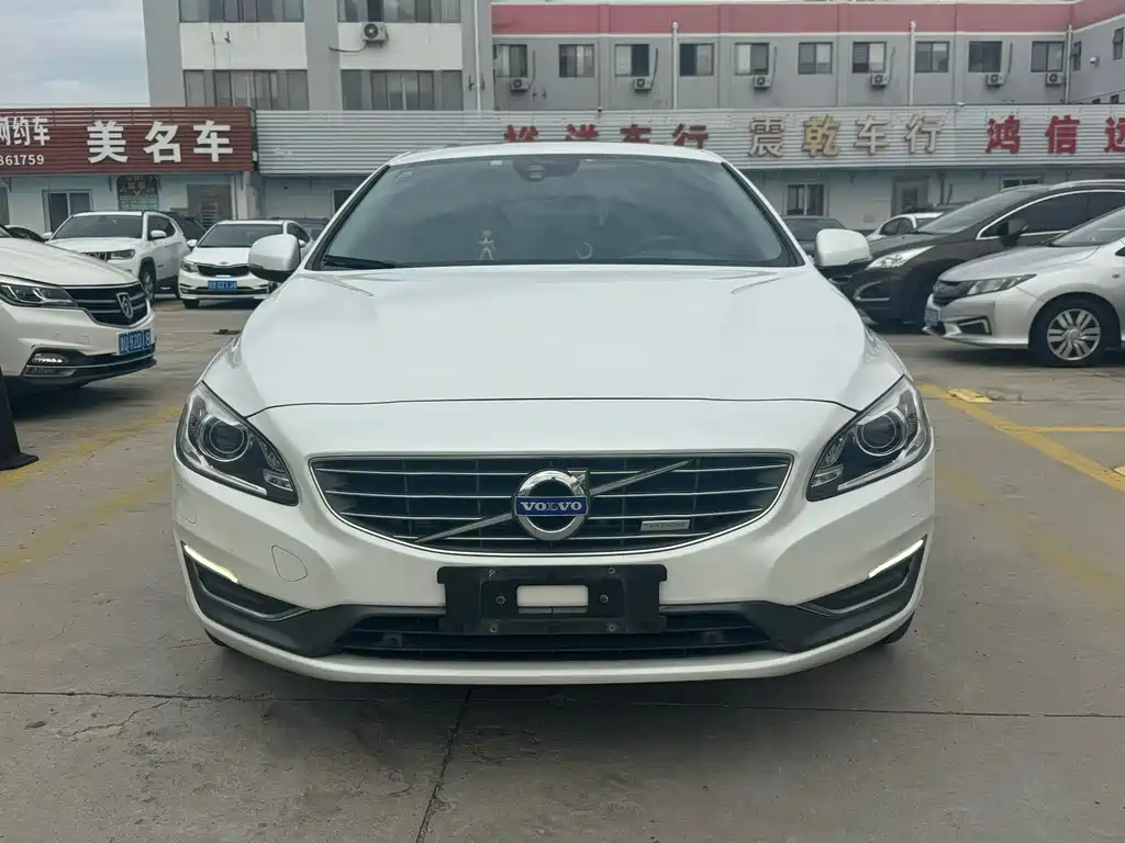 VOLVO S60 PLUG IN HYBRID