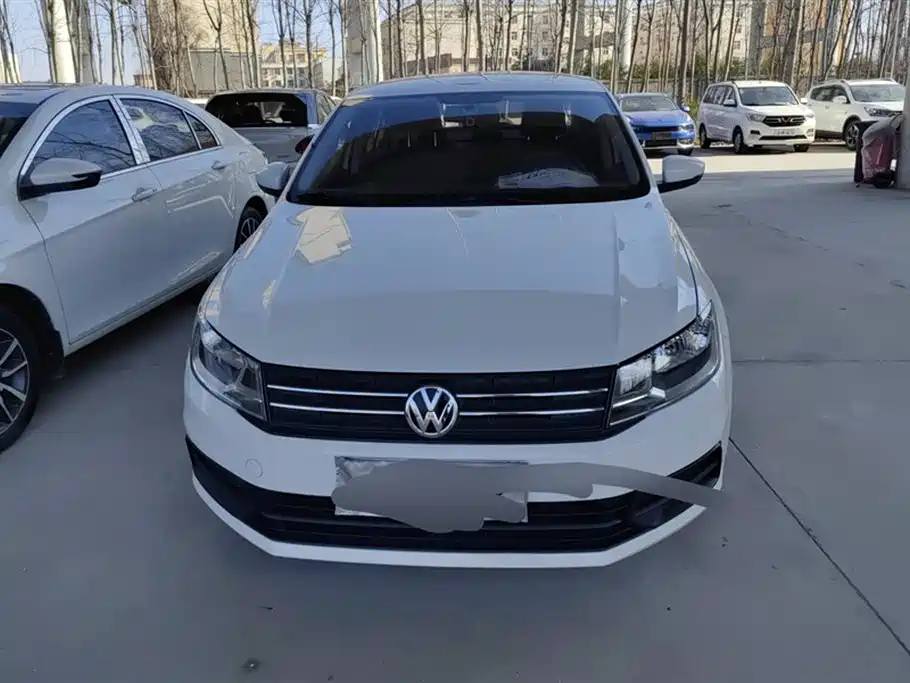 VOLKSWAGEN SANTANA