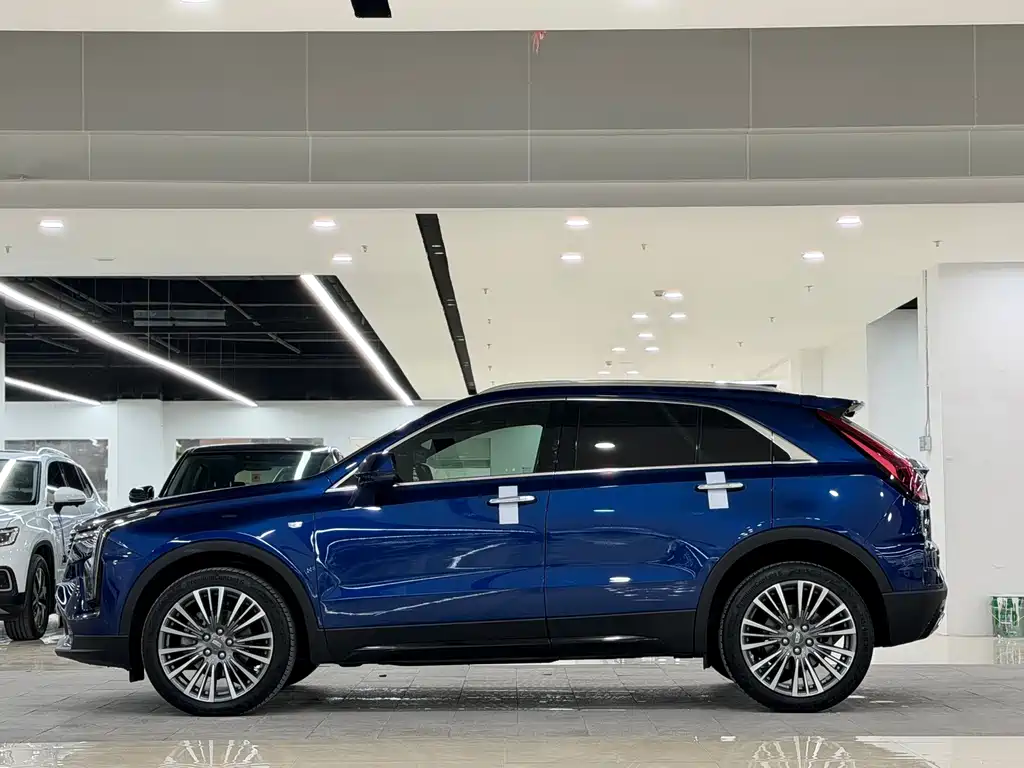 Cadillac XT4 — миниатюра 3