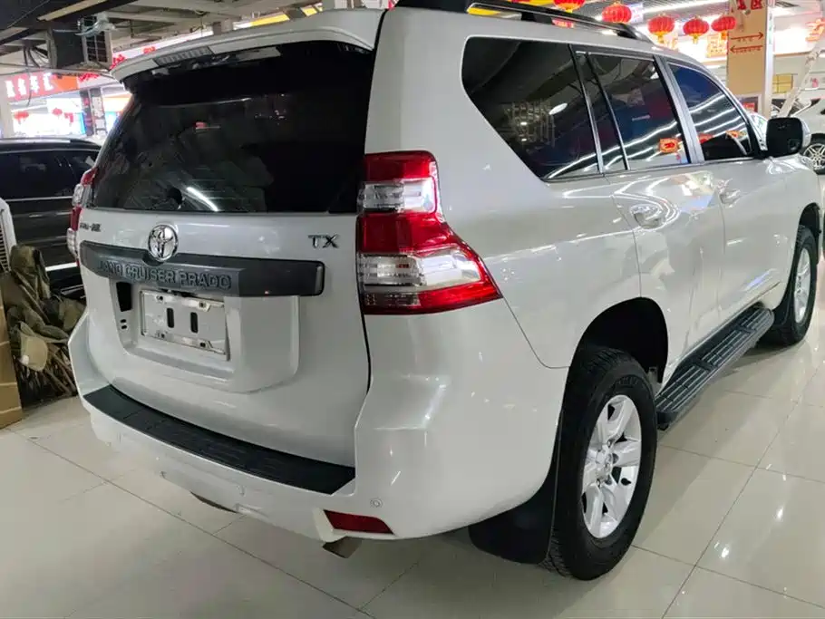 TOYOTA PRADO