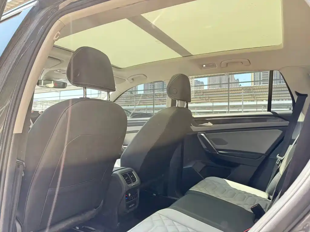 Volkswagen Tayron 2023 280TSI Luxury Plus