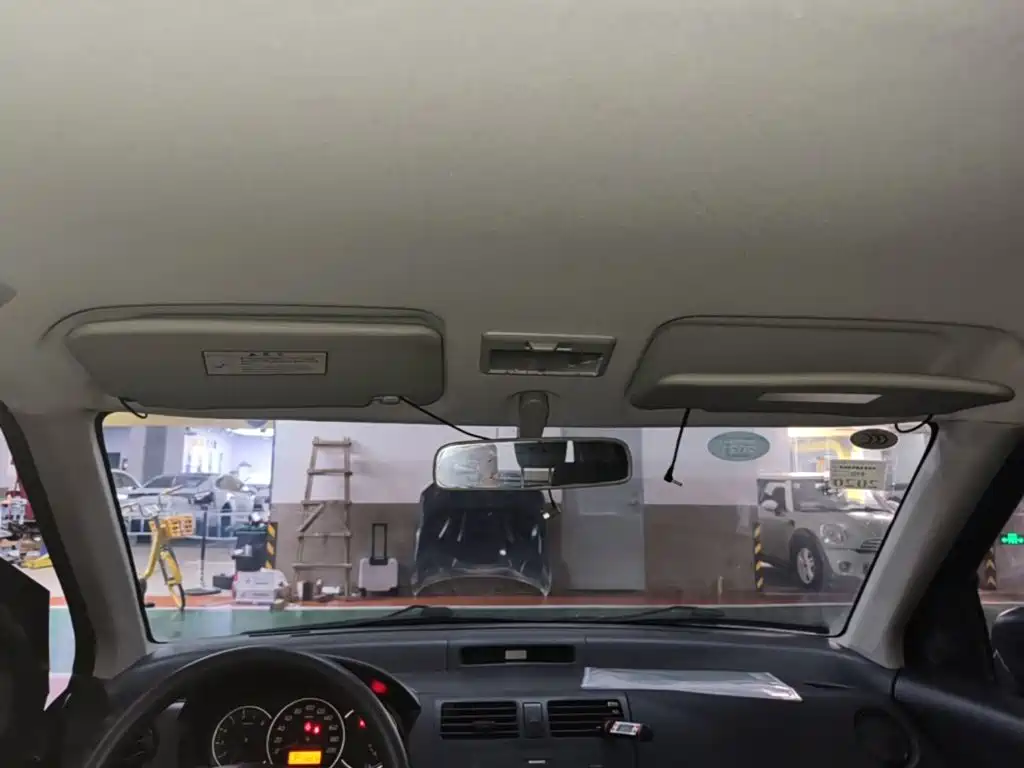 Suzuki Swift — миниатюра 18