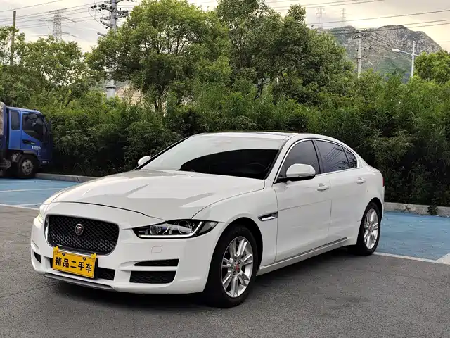 JAGUAR  XEL 2019