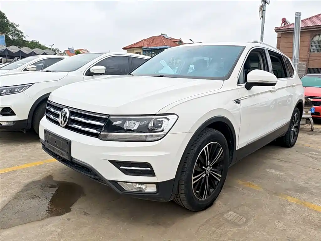 Купить Volkswagen Tiguan L