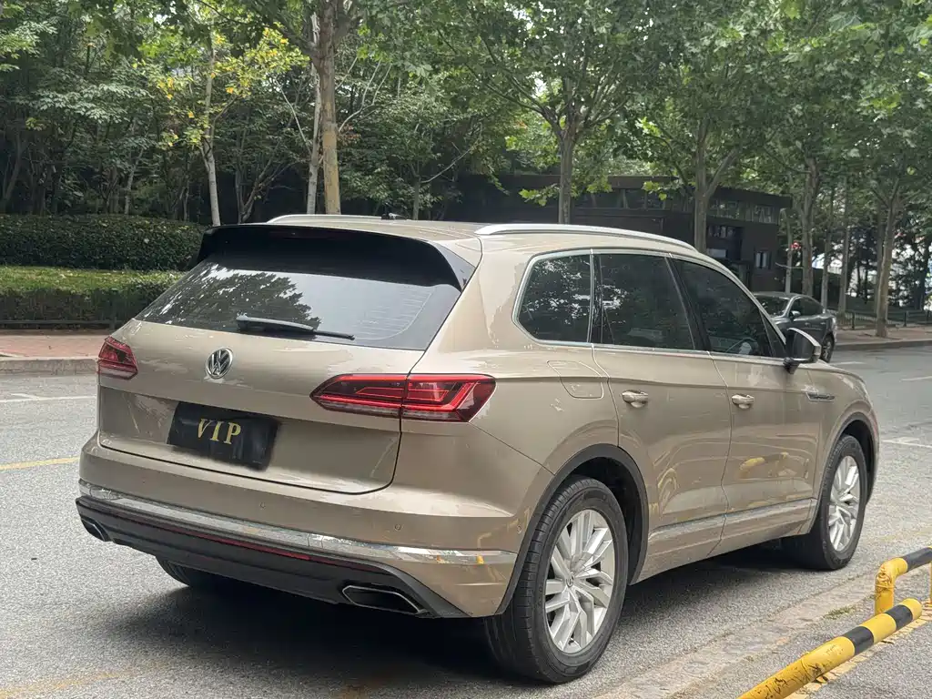 Volkswagen Touareg 2019 2.0TSI VI