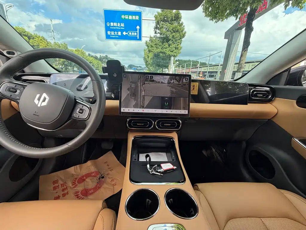 Leapmotor Leapmotor C01 — миниатюра 8