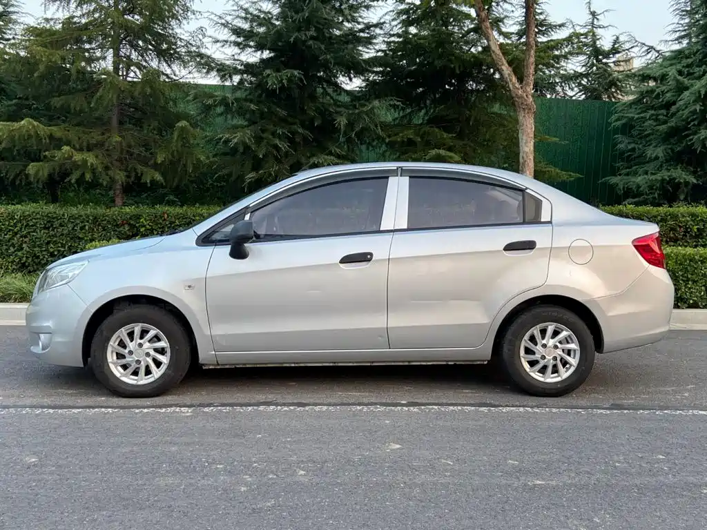 Chevrolet Sail — миниатюра 19