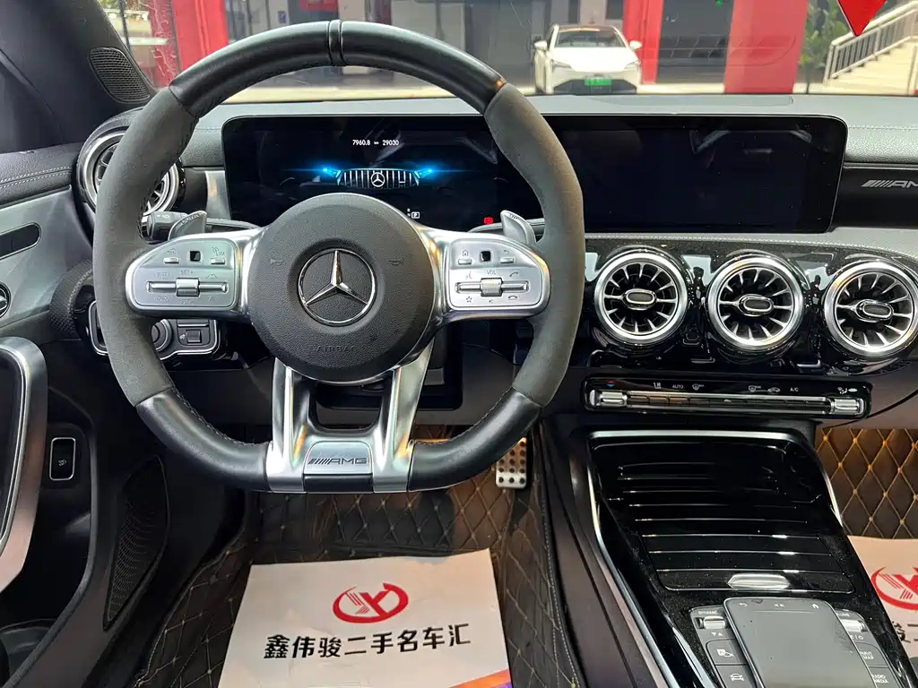 Mercedes-Benz CLA AMG — миниатюра 13