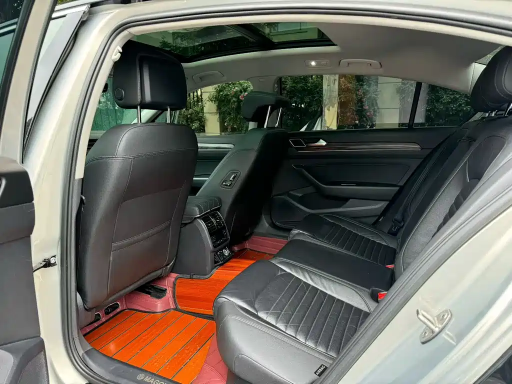 Volkswagen Magotan 2018 330TSI DSG Luxury