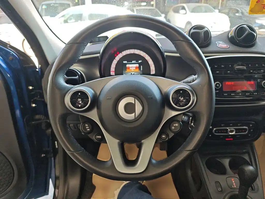 smart Smart Forfour — миниатюра 11