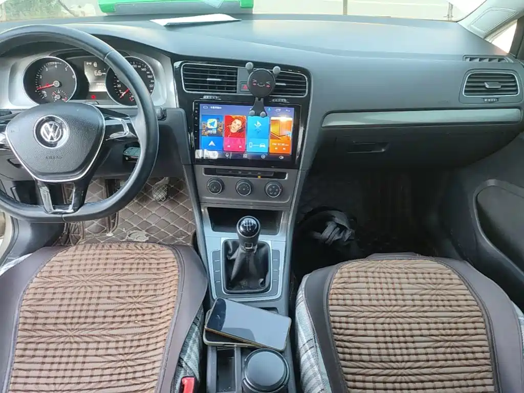 Volkswagen Golf — миниатюра 13