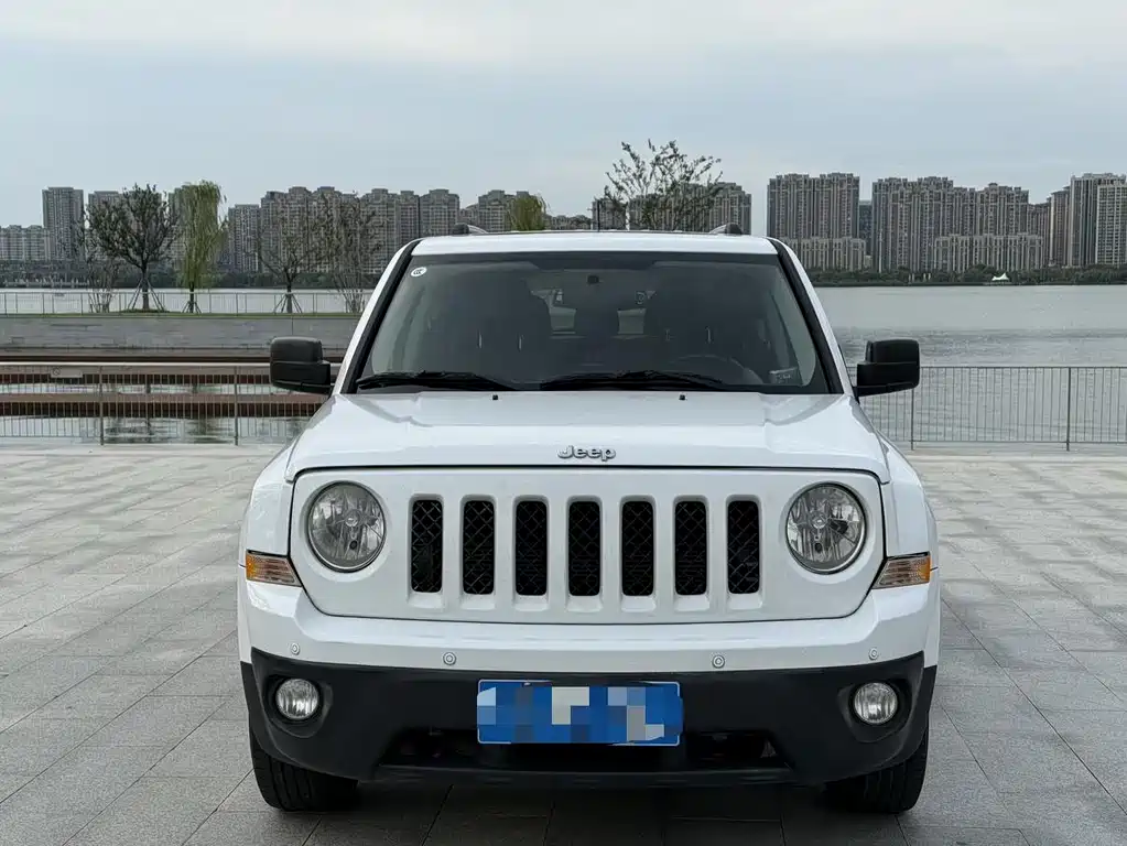 Jeep Patriot — миниатюра 2
