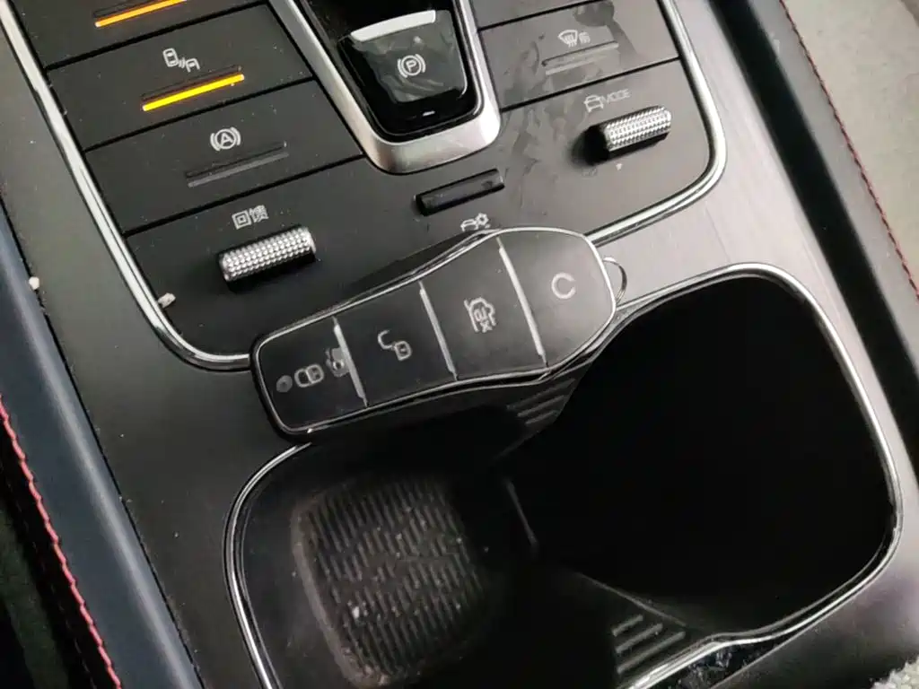 BYD Yuan Plus — миниатюра 9
