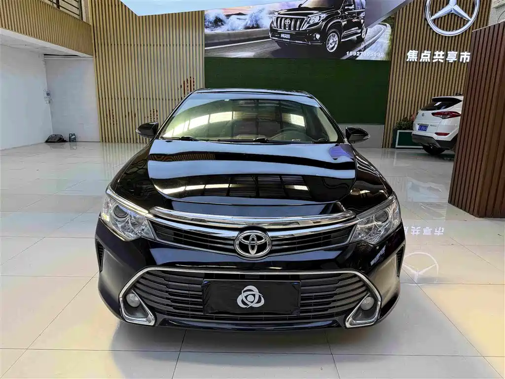 Toyota Camry — миниатюра 2