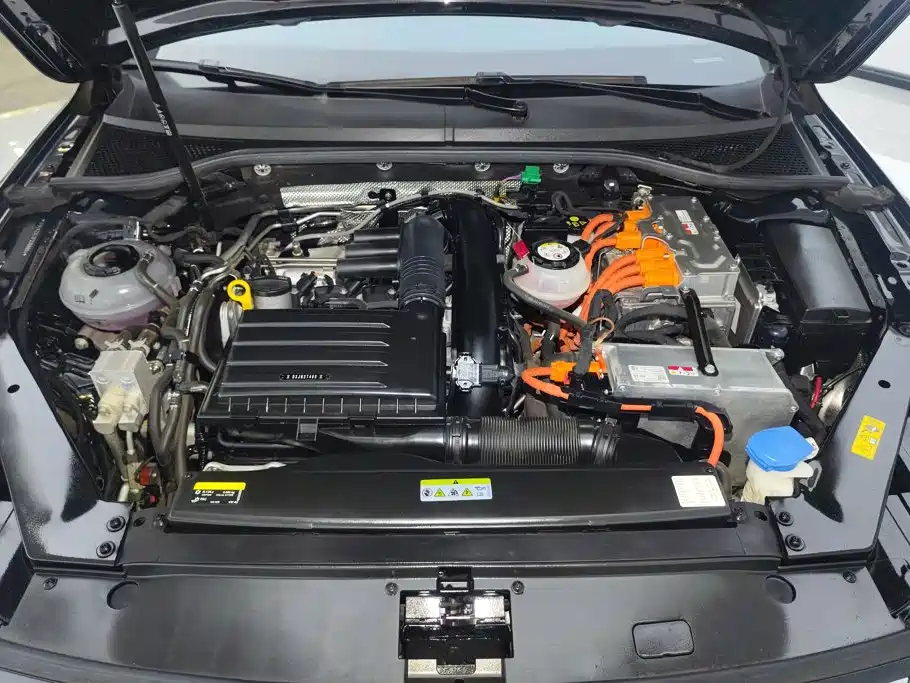 Volkswagen 迈腾 PHEV — миниатюра 10