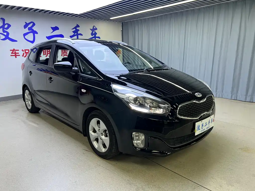 Kia Carens 2013 2.0L 7 мест AT Standard V