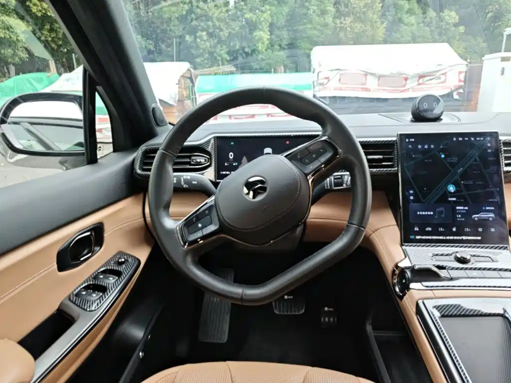 NIO ES8 — миниатюра 11