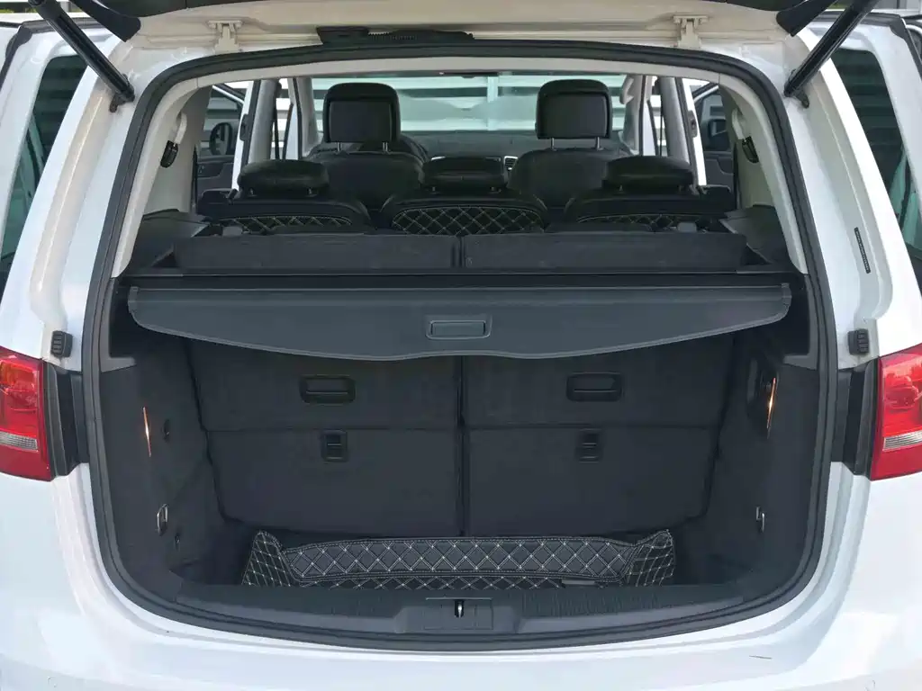 Volkswagen Sharan — миниатюра 9