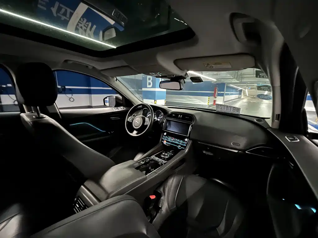 Jaguar F-PACE — миниатюра 21