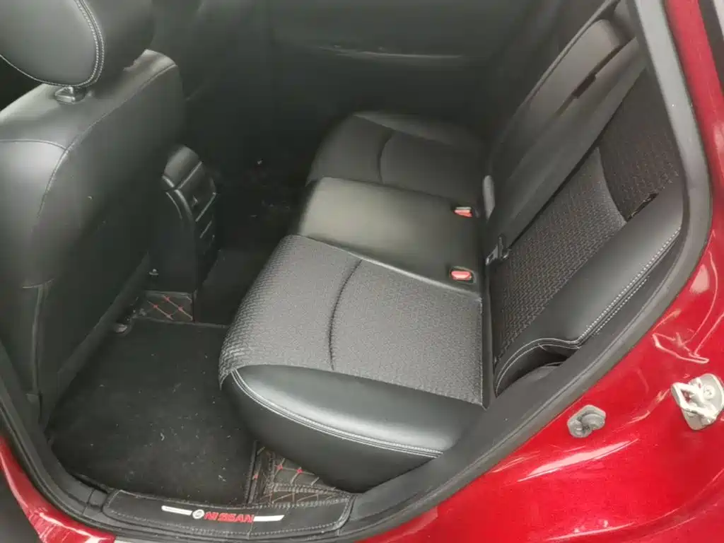 Nissan Tiida — миниатюра 15