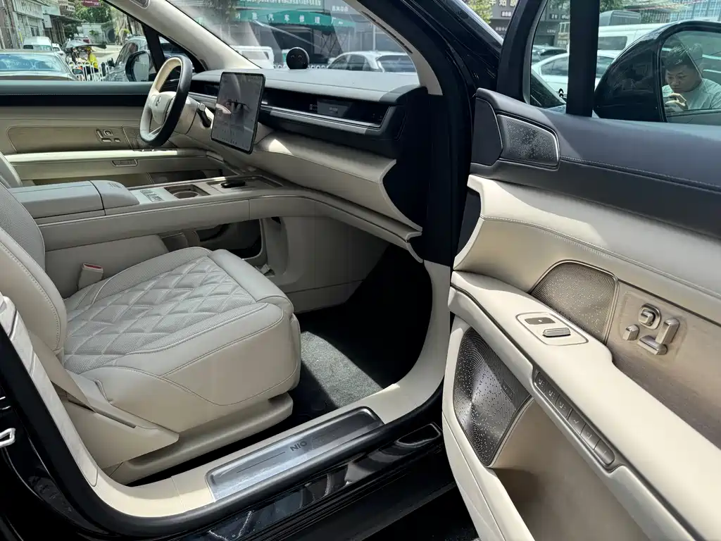 NIO ES8 2026 мест Executive Luxury