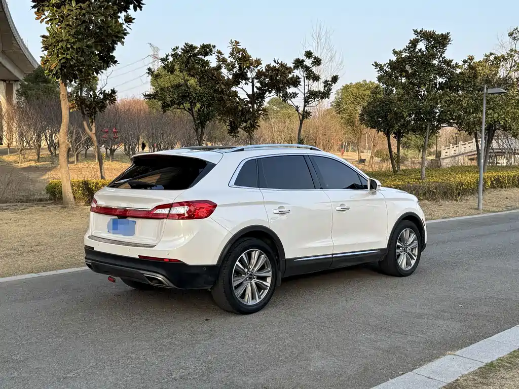 Lincoln MKX — миниатюра 4