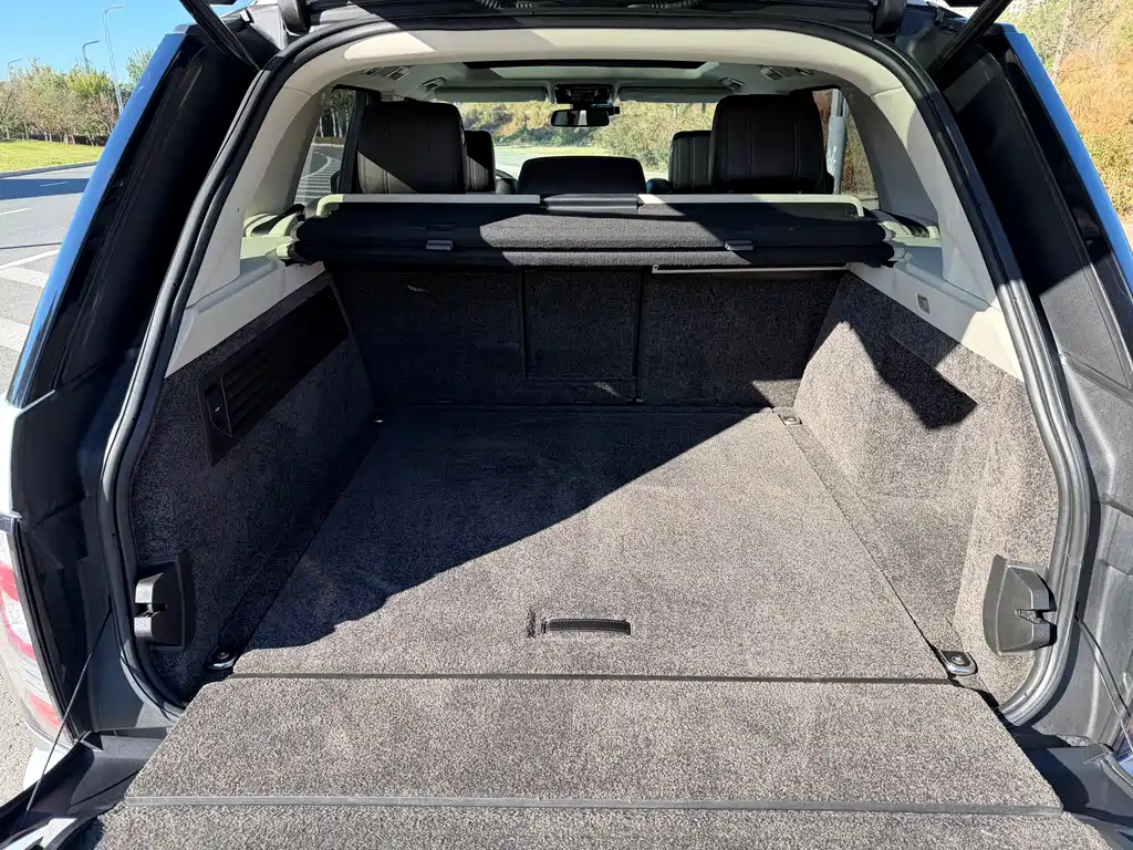 Land Rover Range Rover — миниатюра 16