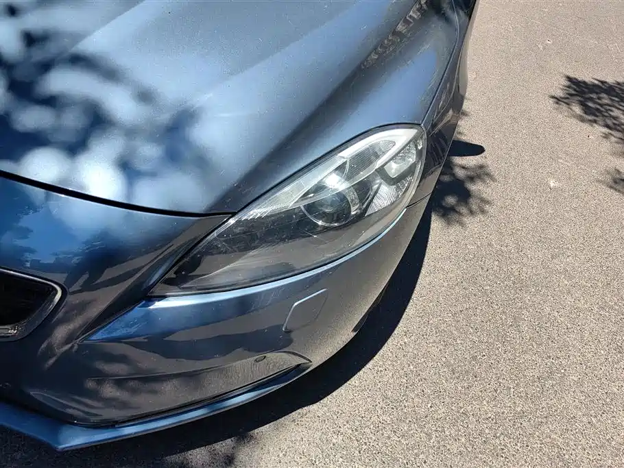 Volvo V40 2014 2.0T