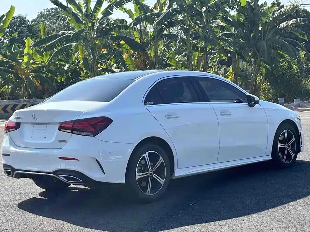 Mercedes-Benz A-Class — миниатюра 7