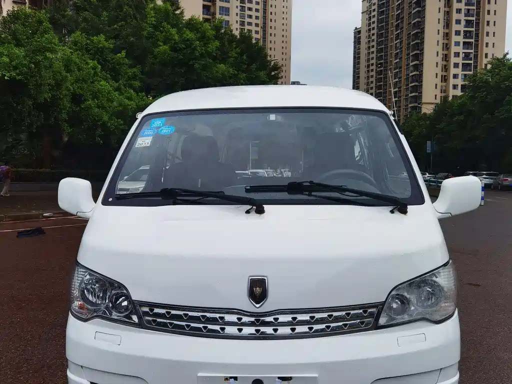 Jinbei Haise 2014 2.0L 4G19