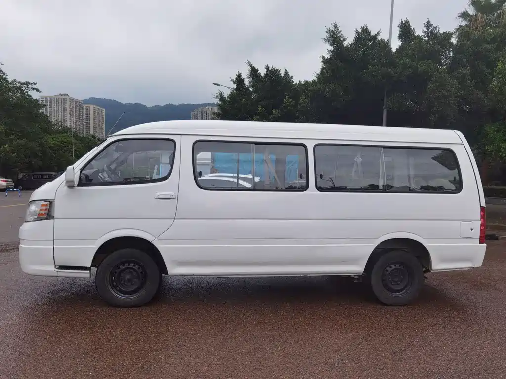 Jinbei Haise 2014 2.0L 4G19