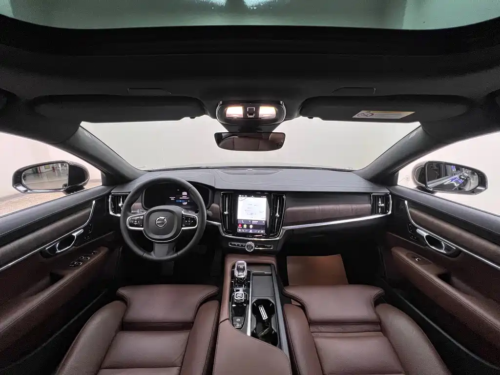 Volvo S90 — миниатюра 8