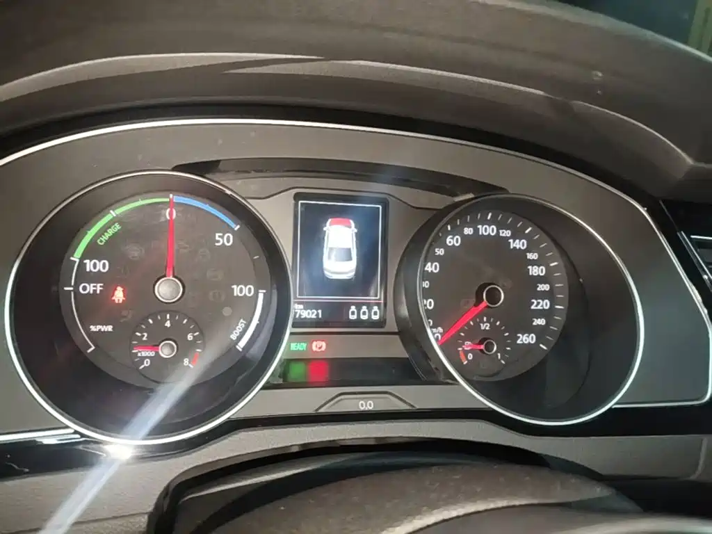 Volkswagen Magotan PHEV — миниатюра 12