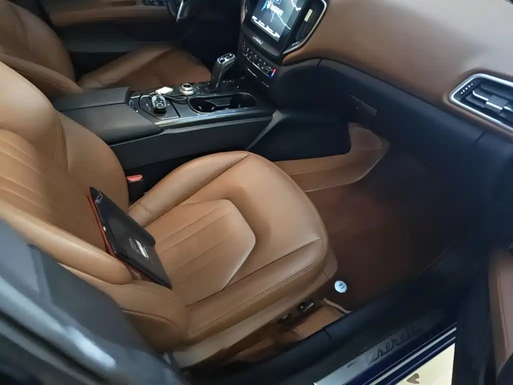 Maserati Ghibli — миниатюра 25