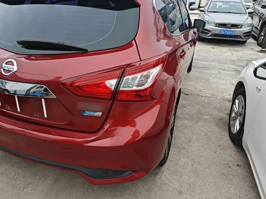 Nissan Tiida — миниатюра 8