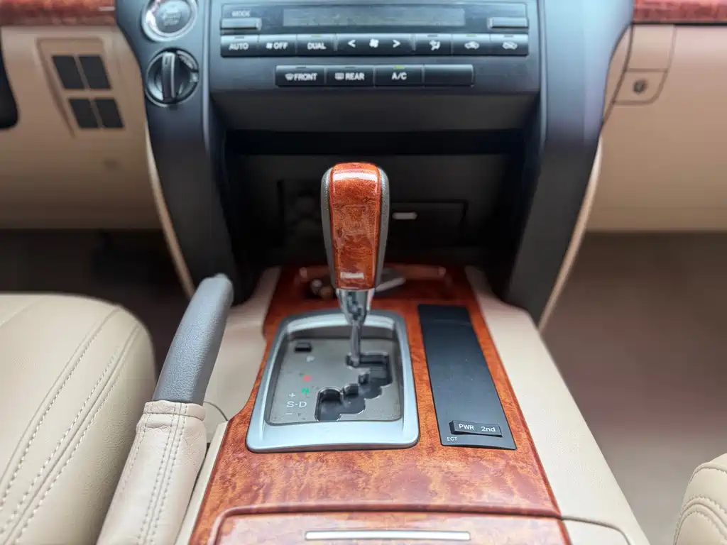 Toyota Land Cruiser 2015 4.0L V6