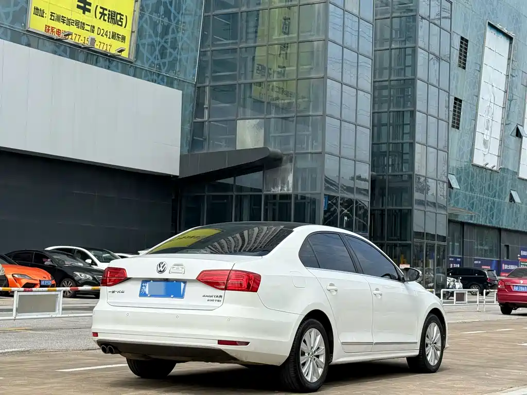 Volkswagen Sagitar — миниатюра 5
