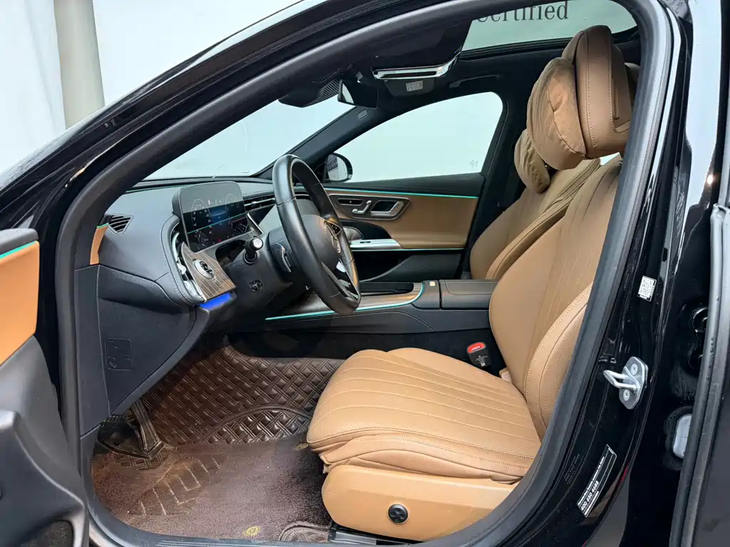 Mercedes-Benz E-Class — миниатюра 15